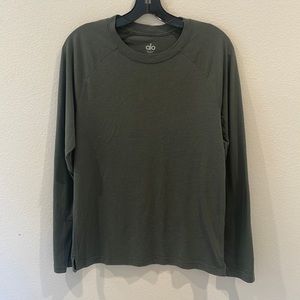 Alo yoga men’s long sleeve t